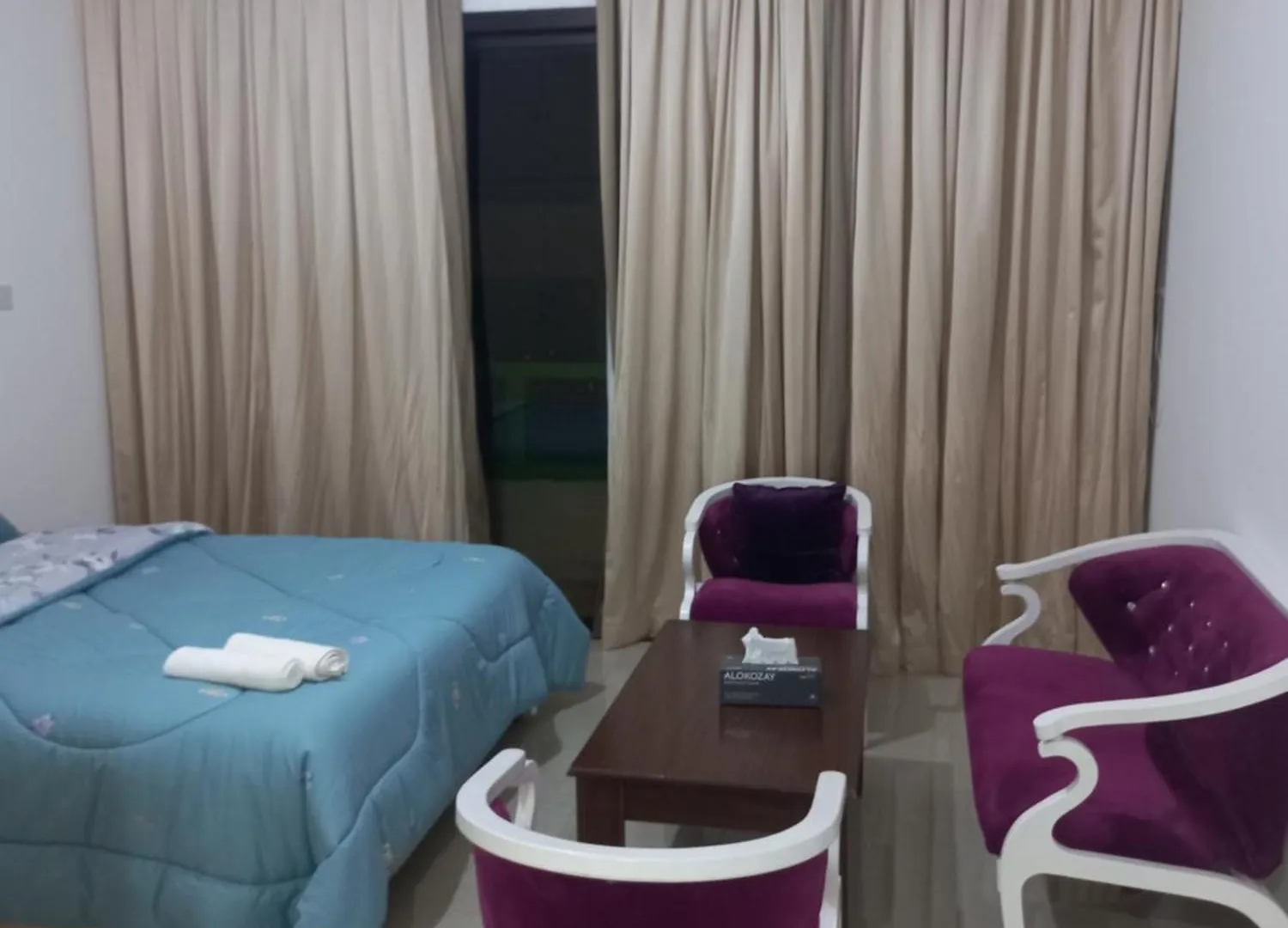 Quatro #My H0Me #4 Appartement Abu Dhabi Accommodatie bij particulieren