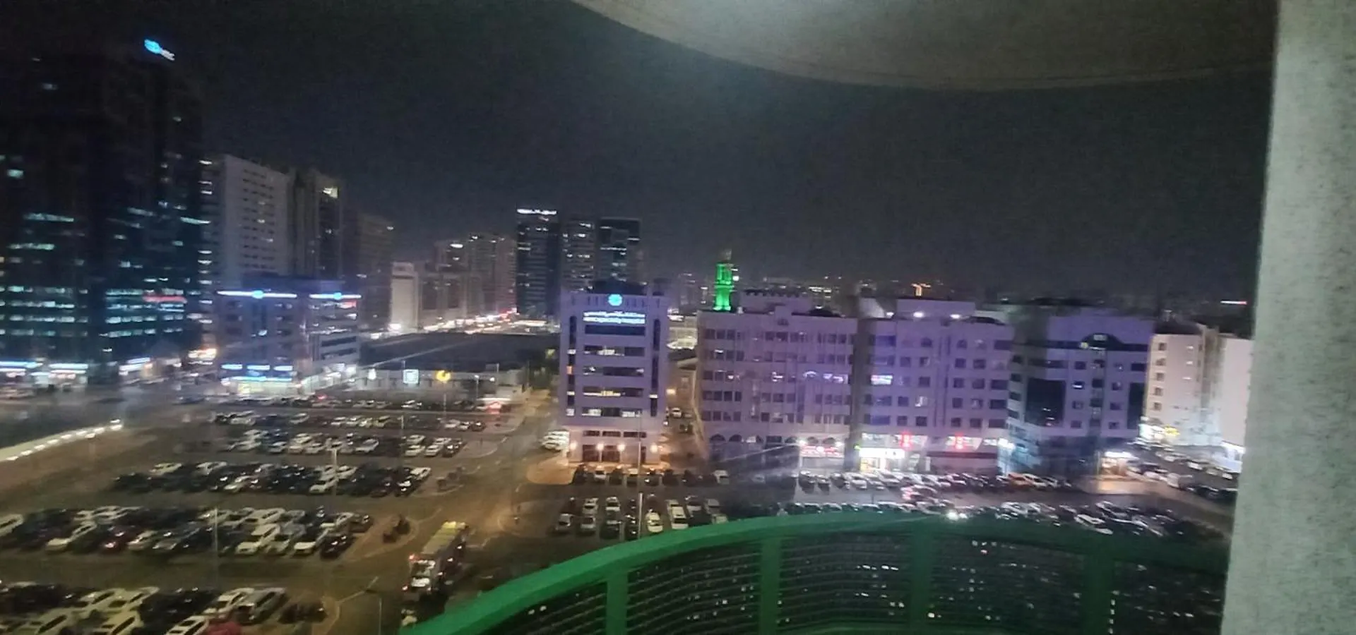 Quatro #My H0Me #4 Appartement Abu Dhabi Accommodatie bij particulieren